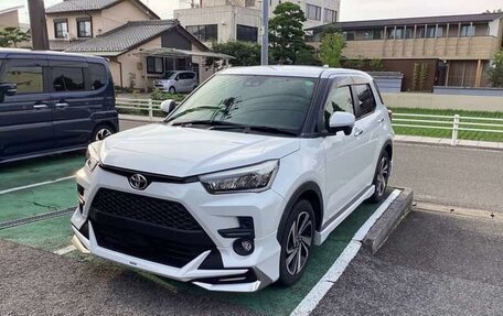 Toyota Raize I, 2023 год, 1 396 000 рублей, 4 фотография