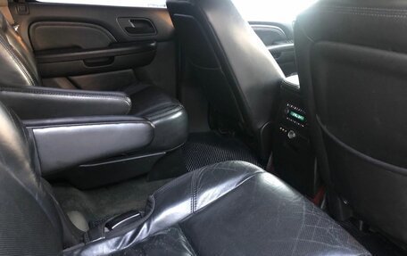 Cadillac Escalade III, 2008 год, 1 165 000 рублей, 12 фотография