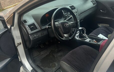 Toyota Avensis III рестайлинг, 2009 год, 900 000 рублей, 4 фотография