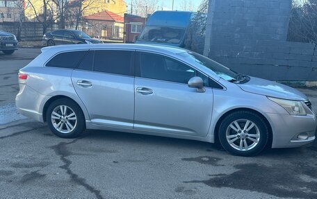 Toyota Avensis III рестайлинг, 2009 год, 900 000 рублей, 1 фотография