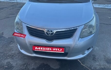 Toyota Avensis III рестайлинг, 2009 год, 900 000 рублей, 10 фотография