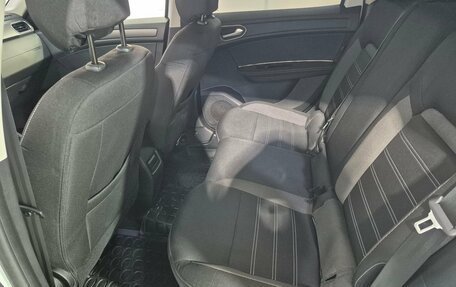 Renault Arkana I, 2022 год, 2 000 000 рублей, 16 фотография