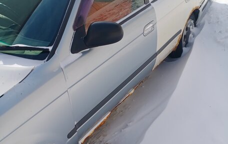 Nissan Sunny B15, 1999 год, 80 000 рублей, 2 фотография