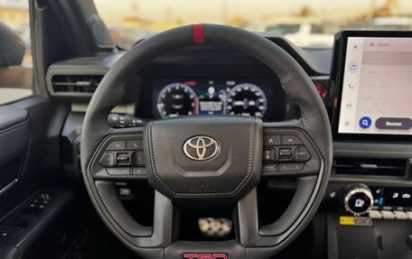 Toyota Tacoma, 2025 год, 11 800 000 рублей, 12 фотография