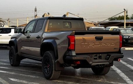 Toyota Tacoma, 2025 год, 11 800 000 рублей, 18 фотография