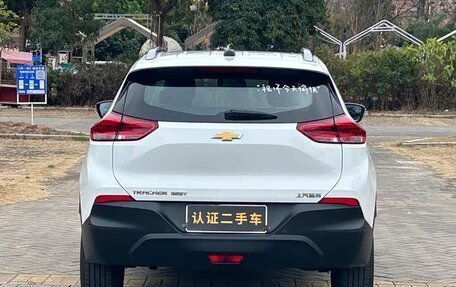 Chevrolet Tracker, 2022 год, 1 050 000 рублей, 3 фотография