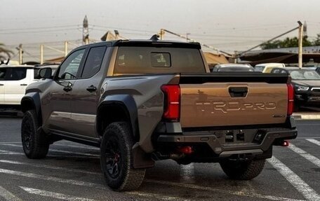 Toyota Tacoma, 2025 год, 11 800 000 рублей, 27 фотография