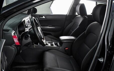 KIA Sportage IV рестайлинг, 2018 год, 2 069 000 рублей, 10 фотография