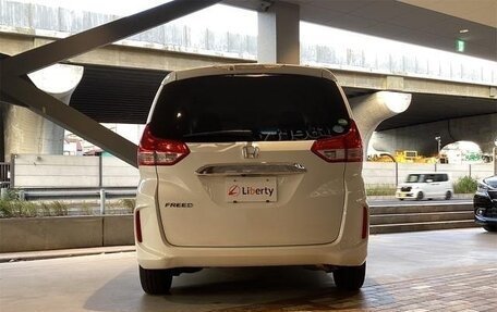 Honda Freed II, 2018 год, 1 050 000 рублей, 6 фотография