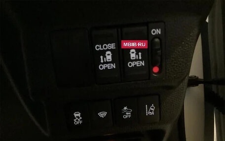 Honda Freed II, 2018 год, 1 050 000 рублей, 10 фотография