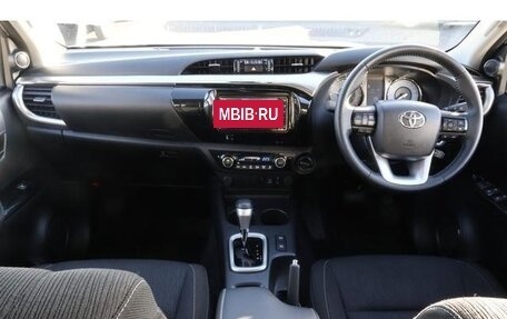 Toyota Hilux VIII, 2021 год, 3 500 888 рублей, 12 фотография