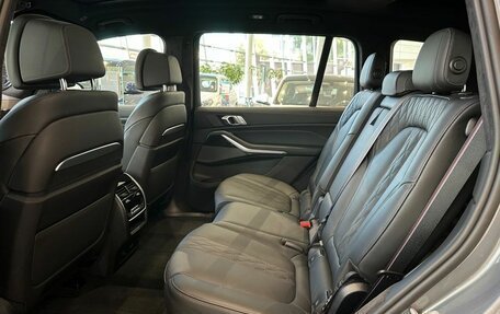 BMW X7, 2025 год, 18 300 000 рублей, 13 фотография