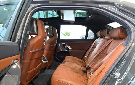 BMW 7 серия, 2025 год, 25 200 000 рублей, 14 фотография