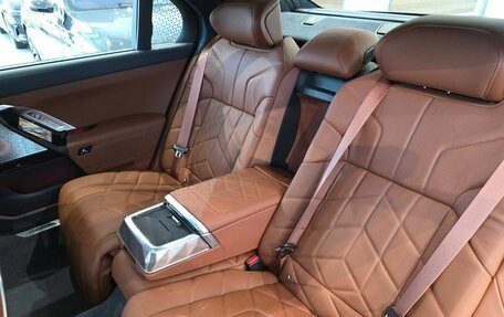 BMW 7 серия, 2025 год, 25 200 000 рублей, 17 фотография