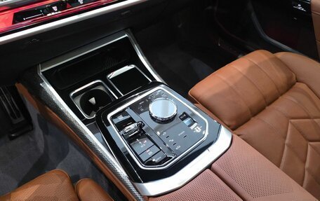 BMW 7 серия, 2025 год, 25 200 000 рублей, 30 фотография