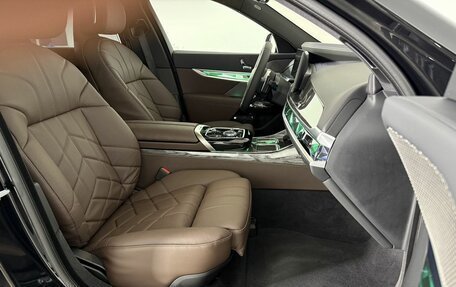 BMW 7 серия, 2025 год, 22 200 000 рублей, 21 фотография