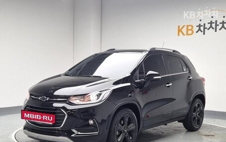 Chevrolet Trax, 2022 год, 960 000 рублей, 2 фотография