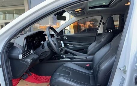 Hyundai Elantra, 2021 год, 1 660 000 рублей, 5 фотография