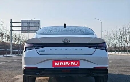 Hyundai Elantra, 2022 год, 1 620 000 рублей, 3 фотография