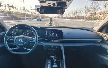 Hyundai Elantra, 2022 год, 1 620 000 рублей, 12 фотография