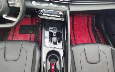 Hyundai Elantra, 2024 год, 1 860 000 рублей, 16 фотография