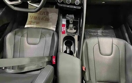 Hyundai Elantra, 2024 год, 1 950 000 рублей, 12 фотография