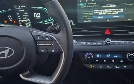 Hyundai Elantra, 2024 год, 1 850 000 рублей, 9 фотография