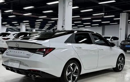 Hyundai Elantra, 2023 год, 1 830 000 рублей, 4 фотография