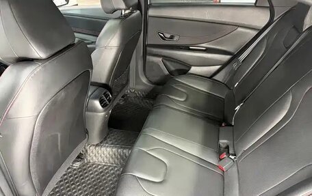 Hyundai Elantra, 2023 год, 1 830 000 рублей, 11 фотография