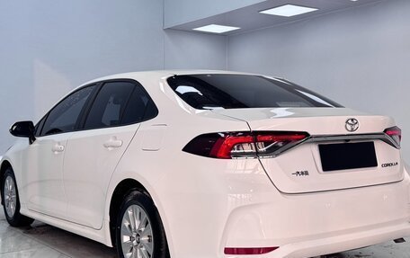 Toyota Corolla, 2021 год, 1 600 000 рублей, 4 фотография