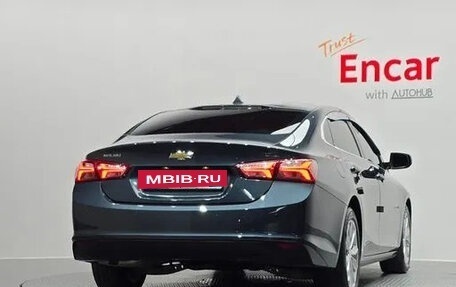 Chevrolet Malibu IX, 2022 год, 1 172 030 рублей, 3 фотография