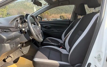 Toyota Yaris XP150 рестайлинг, 2022 год, 1 084 050 рублей, 11 фотография