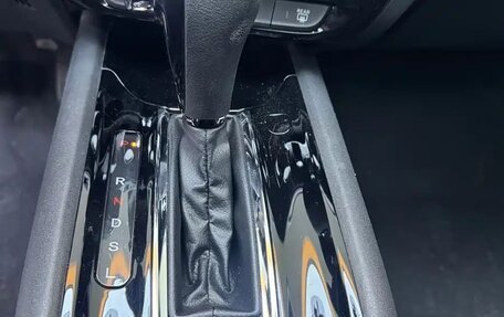 Honda Vezel, 2022 год, 1 380 050 рублей, 16 фотография