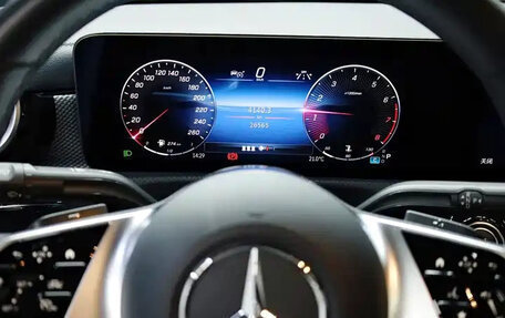 Mercedes-Benz A-Класс, 2024 год, 2 900 000 рублей, 7 фотография