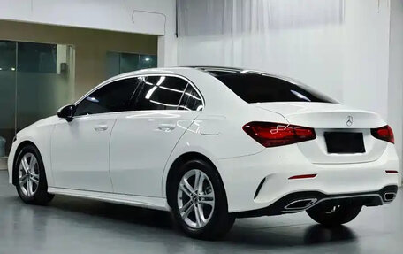 Mercedes-Benz A-Класс, 2024 год, 2 900 000 рублей, 5 фотография