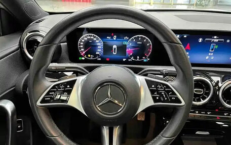 Mercedes-Benz A-Класс, 2023 год, 2 150 000 рублей, 4 фотография