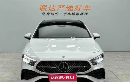 Mercedes-Benz A-Класс, 2023 год, 2 150 000 рублей, 3 фотография