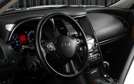 Infiniti FX II, 2011 год, 1 849 000 рублей, 30 фотография