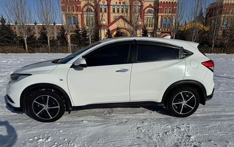 Honda Vezel, 2022 год, 1 900 230 рублей, 5 фотография