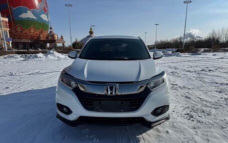 Honda Vezel, 2022 год, 1 900 230 рублей, 2 фотография
