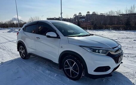 Honda Vezel, 2022 год, 1 900 230 рублей, 3 фотография