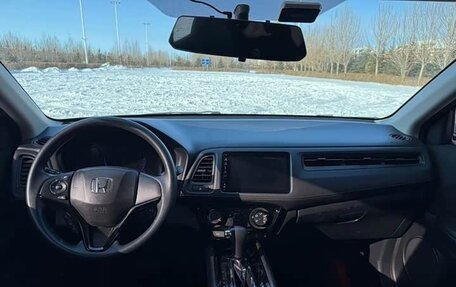 Honda Vezel, 2022 год, 1 900 230 рублей, 11 фотография