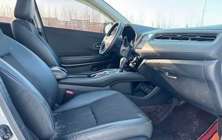 Honda Vezel, 2022 год, 1 900 230 рублей, 14 фотография