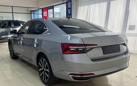 Skoda Superb III рестайлинг, 2021 год, 2 400 000 рублей, 4 фотография