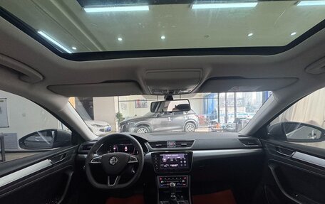 Skoda Superb III рестайлинг, 2021 год, 2 400 000 рублей, 16 фотография