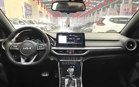 KIA K3, 2021 год, 1 810 000 рублей, 10 фотография