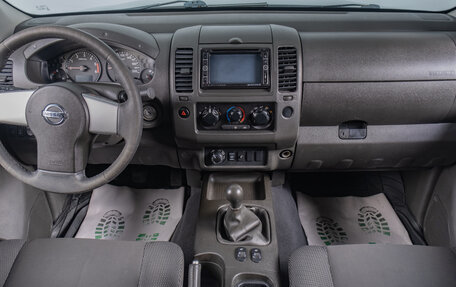 Nissan Navara (Frontier), 2010 год, 999 000 рублей, 9 фотография