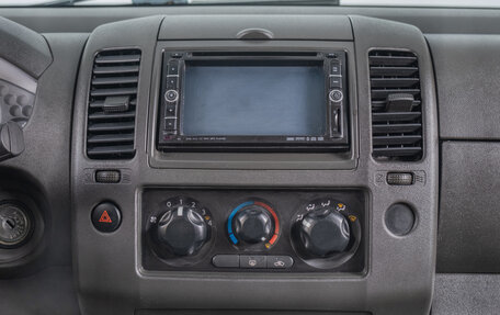 Nissan Navara (Frontier), 2010 год, 999 000 рублей, 11 фотография