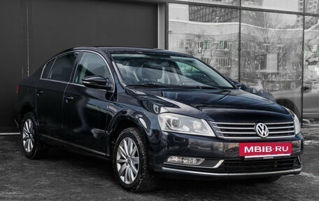 Volkswagen Passat B7, 2011 год, 890 000 рублей, 3 фотография