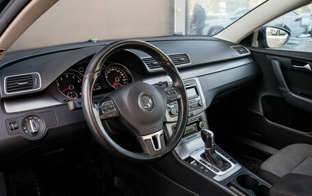 Volkswagen Passat B7, 2011 год, 890 000 рублей, 13 фотография